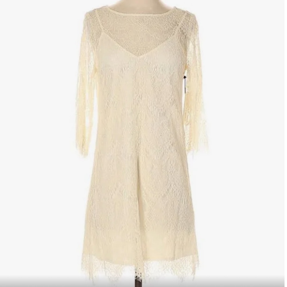 🧁 Cupcakes & Cashmere cream lace overlay cocktail dress size 2